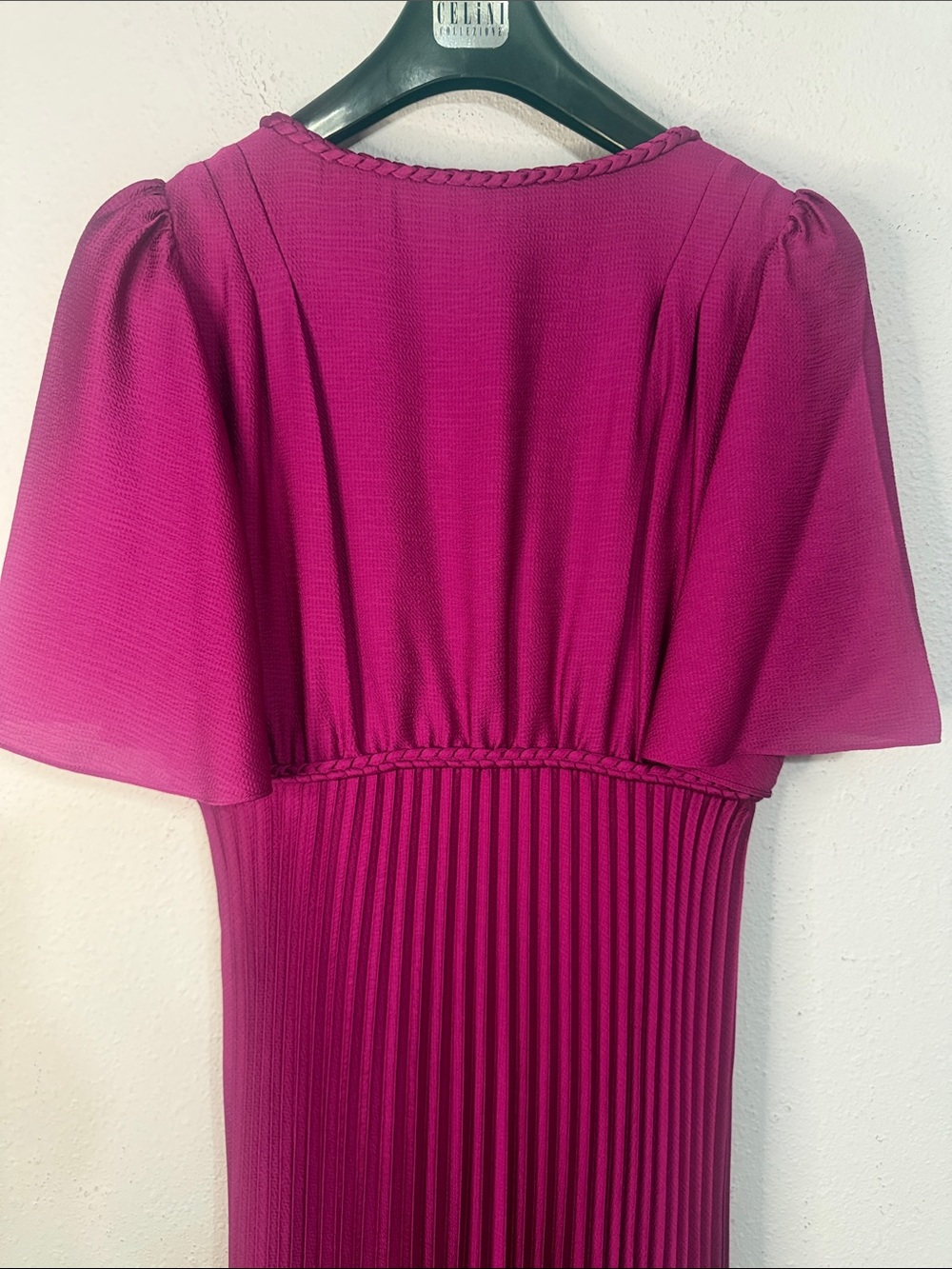 Sezane Florencia Women Pleated V-Neck Midi Dress in Fuchsia Size 40/8 - Picture 7 of 9